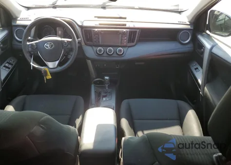 2018 Toyota Rav4 Le z USA, uszkodzony, nr VIN 2T3ZFREV0JW495196